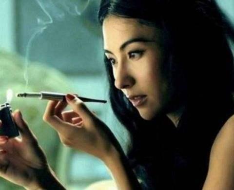女明星为什么都抽烟 第2张 女明星为什么都抽烟 第2张