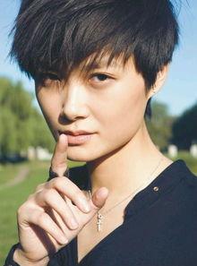 李宇春长头发照片  第3张