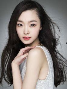 魏伊个人资料,才华横溢的年轻艺术家,探索艺术与生活的完美融合 第3张 魏伊个人资料,才华横溢的年轻艺术家,探索艺术与生活的完美融合 第3张